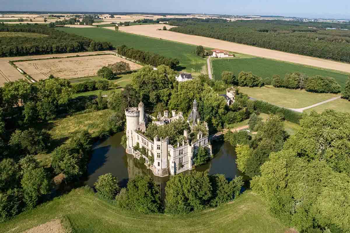 Tree House Module, una casa sull'albero tra i castelli della Loira