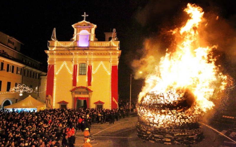 16 e 17 gennaio: ecco dove vedere i Falò di Sant’Antonio