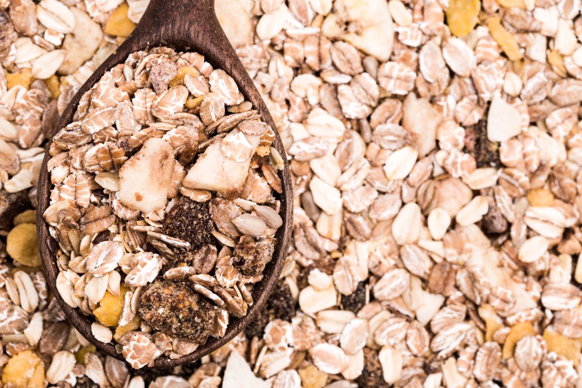 10 alimenti che non scadono mai - muesli