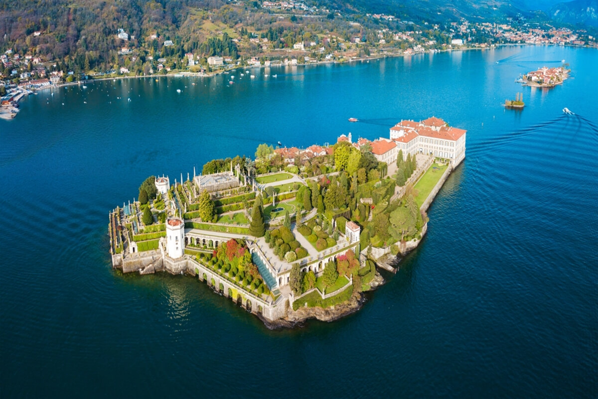 ville sul lago maggiore