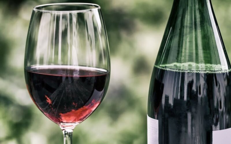 Vino e design: i migliori accessori di stile per servire e gustare il vino