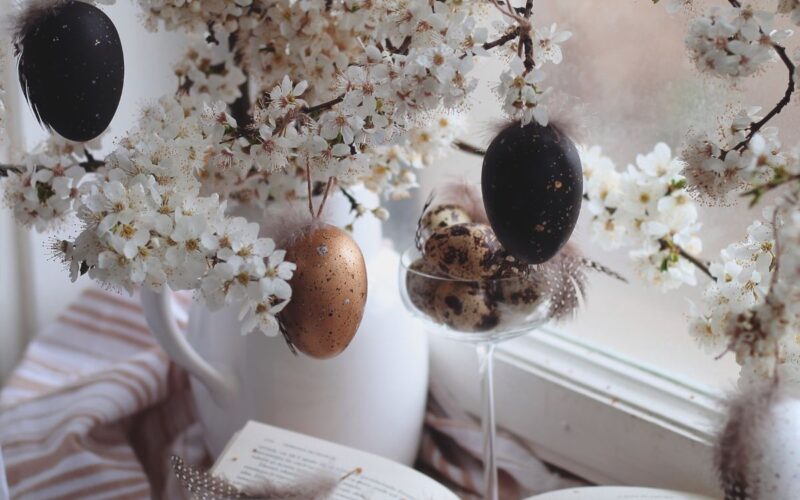 significato e idee per realizzarlo|Albero di Pasqua in stile romantico|Albero di Pasqua in stile moderno|Albero di Pasqua in stile giapponese|Albero di Pasqua in stile vintage