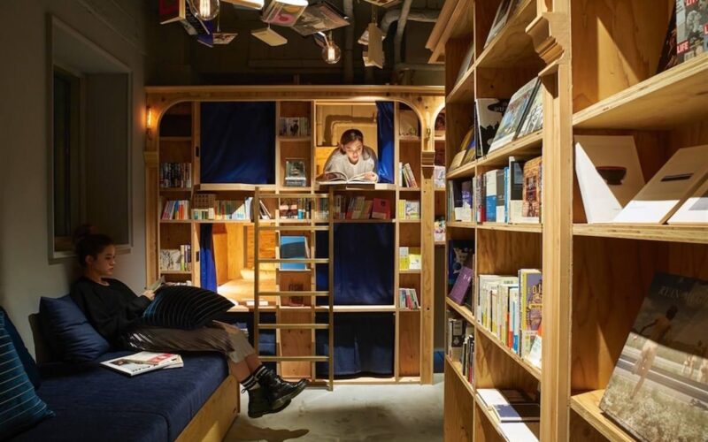 Facebook Book and Bed|Book and Bed Tokyo