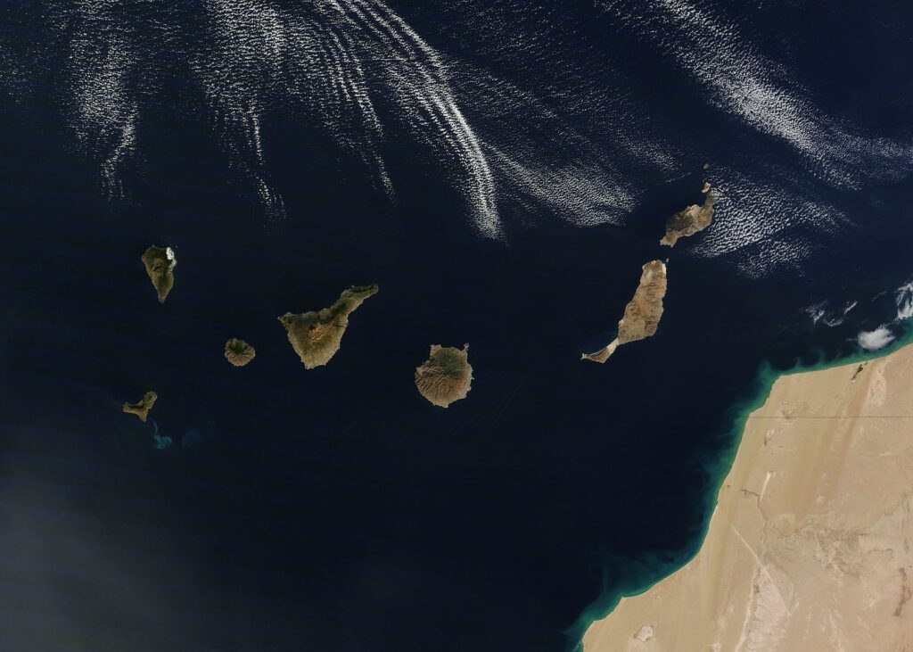 Isole Canarie viste da  Satellite- Foto NASA  in pubblico dominio