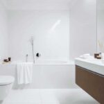 Arredare bagno senza finestra con una la giusta illuminazione|Arredare bagno senza finestra scegliendo i colori giusti