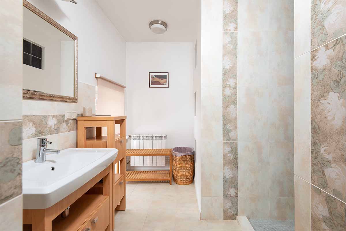 Come piastrellare un bagno