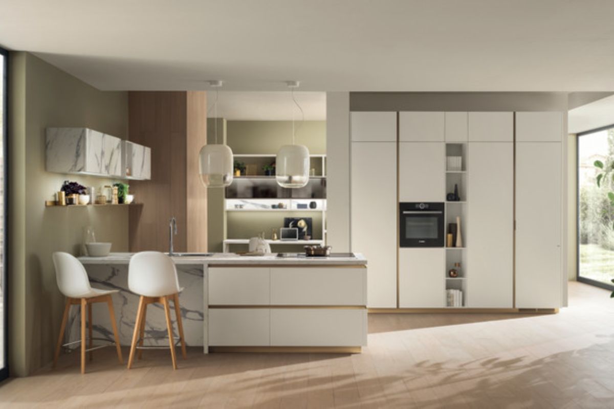 Cucine bianca e legno foto Scavolini