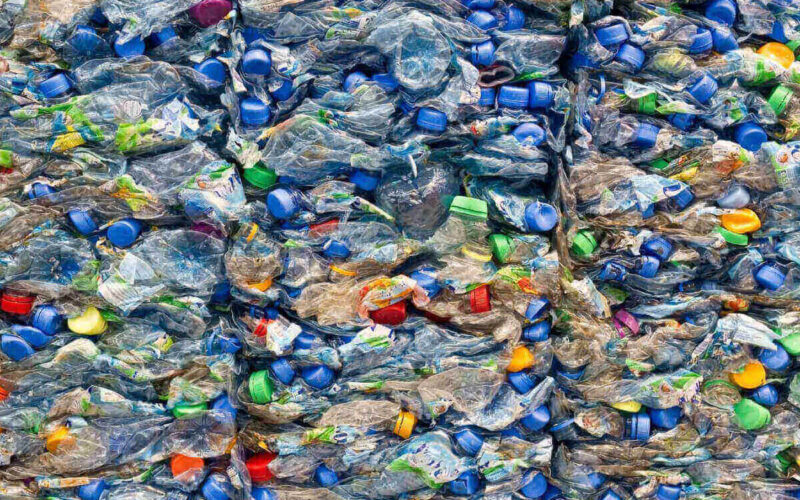 Scarti della plastica recuperabili e trasformabili|scarti della plastica che diventano arredamento urbano