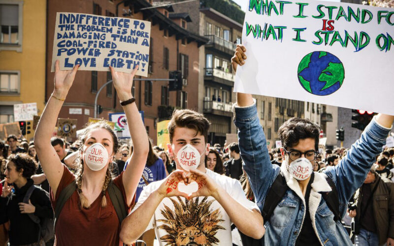 Climate Action Week: i ragazzi di Fridays For Future scelgono il Crowfunding