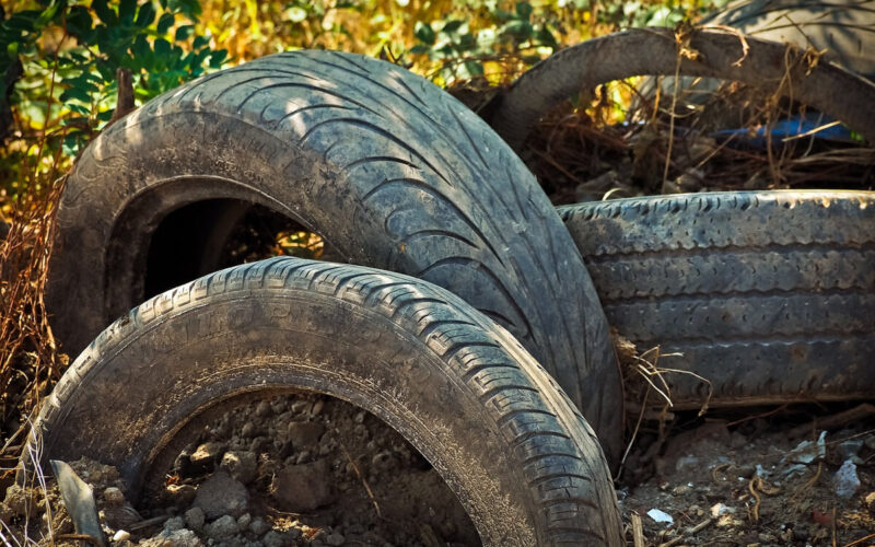 mobili con pneumatici