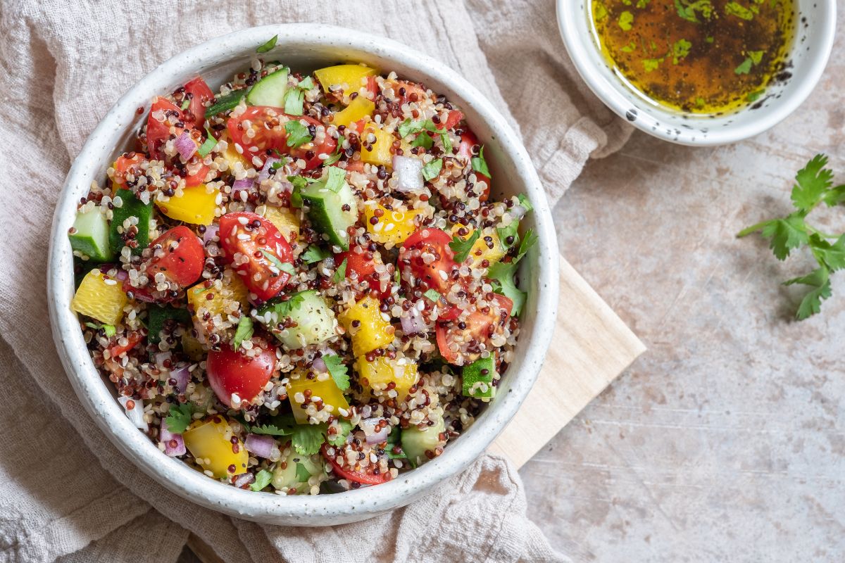 Insalata di quinoa e verdure