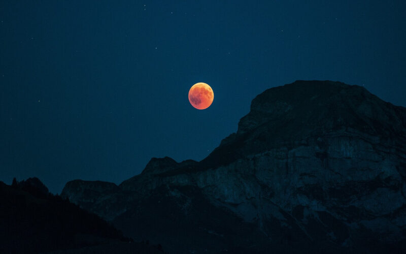 Luna delle fragole del 2024: un evento astronomico da non perdere