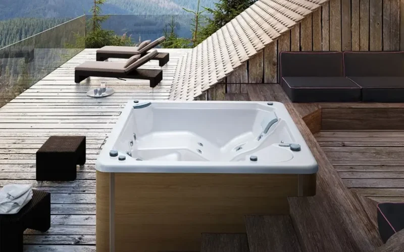 Queste sono le 8 migliori minipiscine da esterno che trasformeranno il tuo outdoor in un paradiso di design