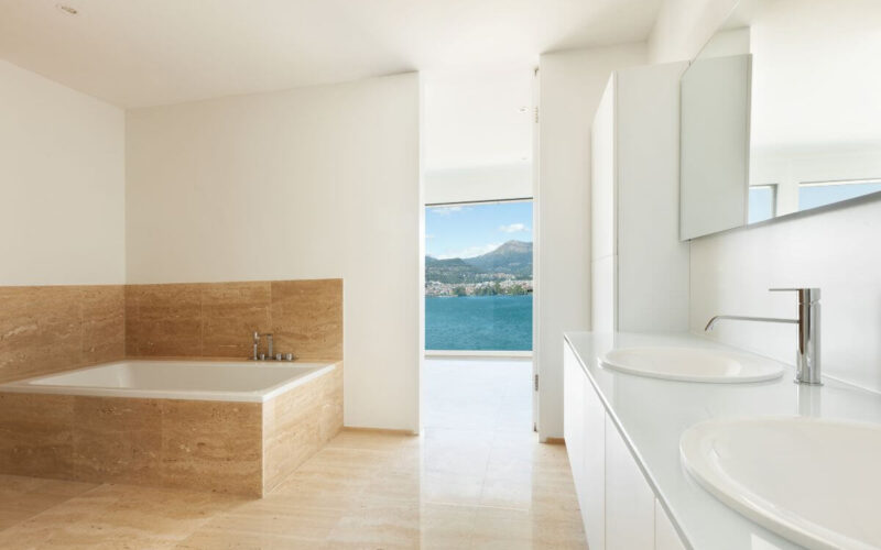 Pavimento Flottante in Bagno||evoluzione design bagno|Pavimento Flottante in Bagno Battiscopa