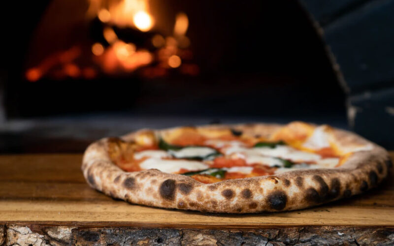 Come fare la pizza in casa: 5 cose da fare e 5 errori da evitare