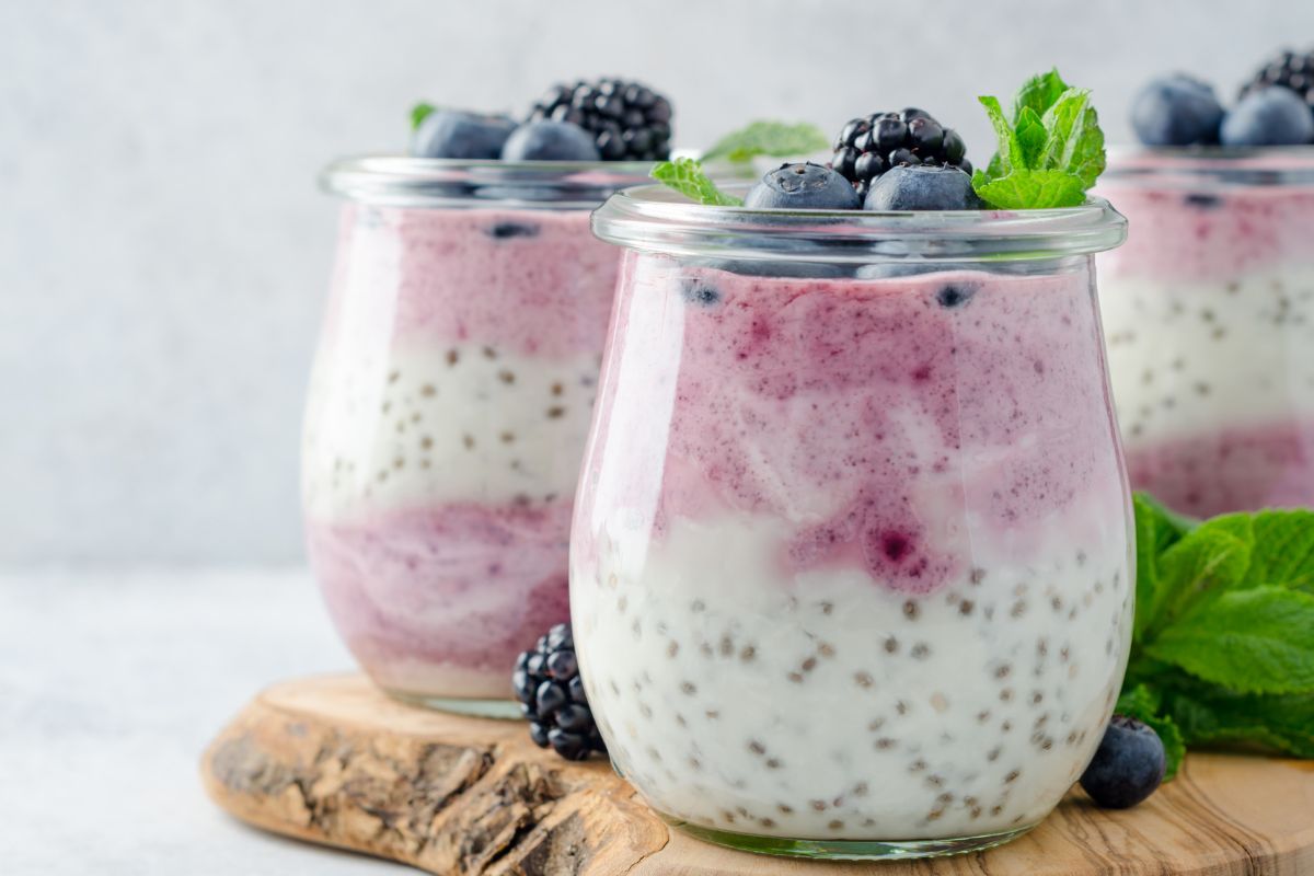 Pudding di chia e frutti di bosco