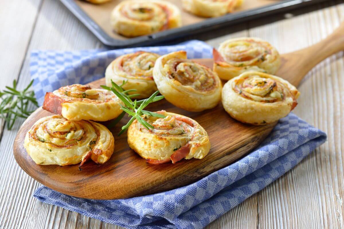 Rotolo di Sfoglia alla Parmigiana