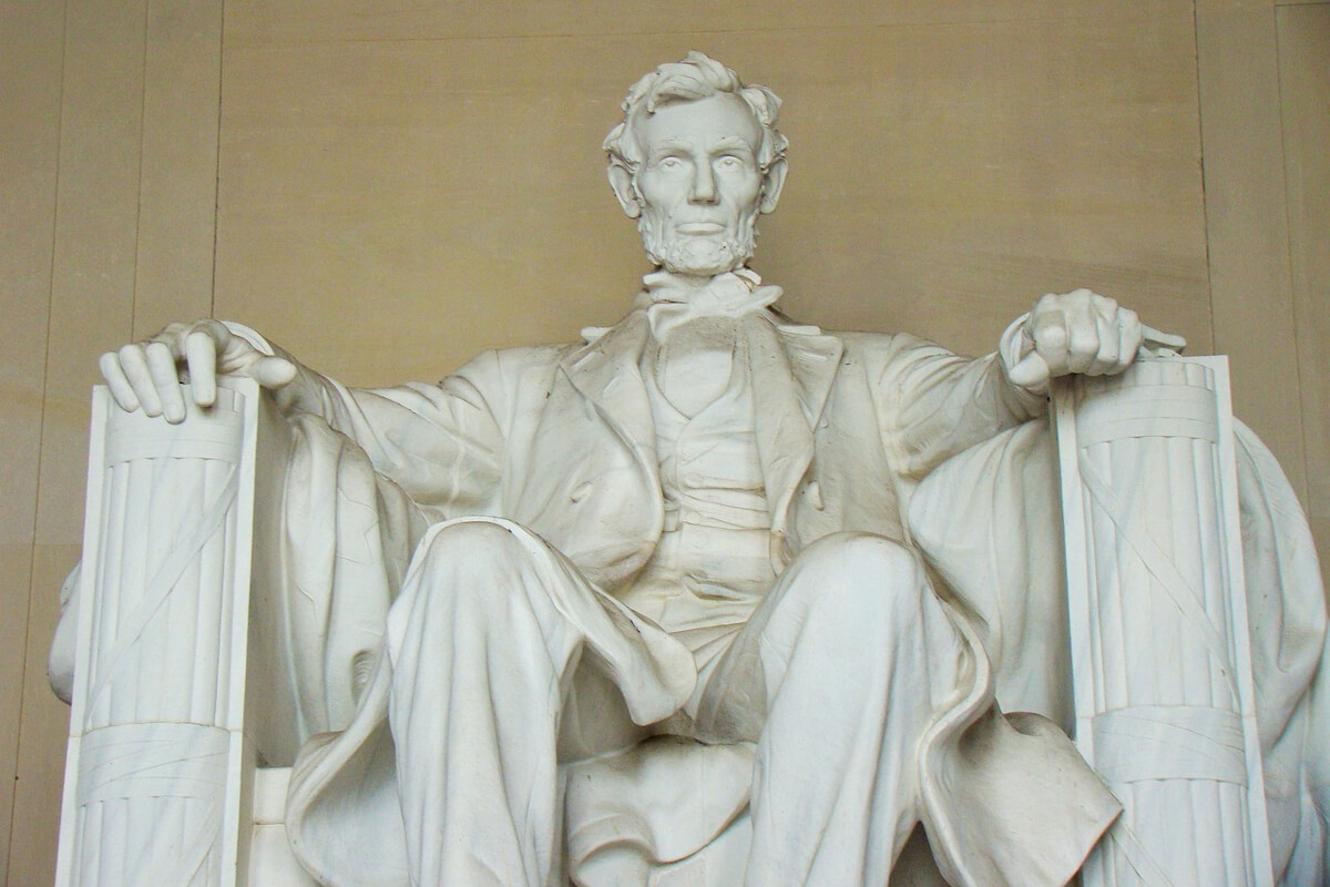 scioglimento statua lincoln caldo estremo 