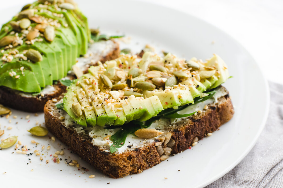 Alimentazione plant-based - toast avocado