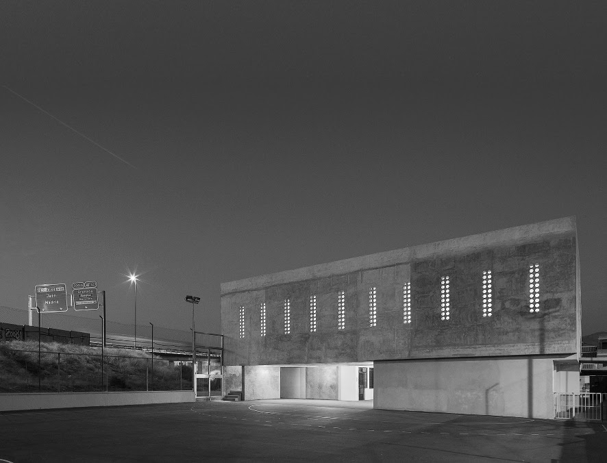 Elisa Valero, ampliamento di un edificio scolastico a Cerrillo de Maracena (Granada), 2013-2014