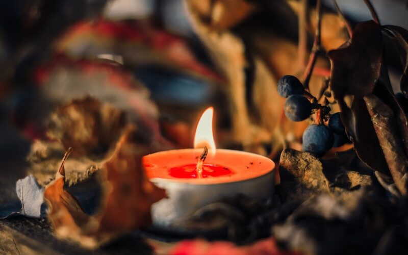 Realizzare delle candele autunnali per la tua casa