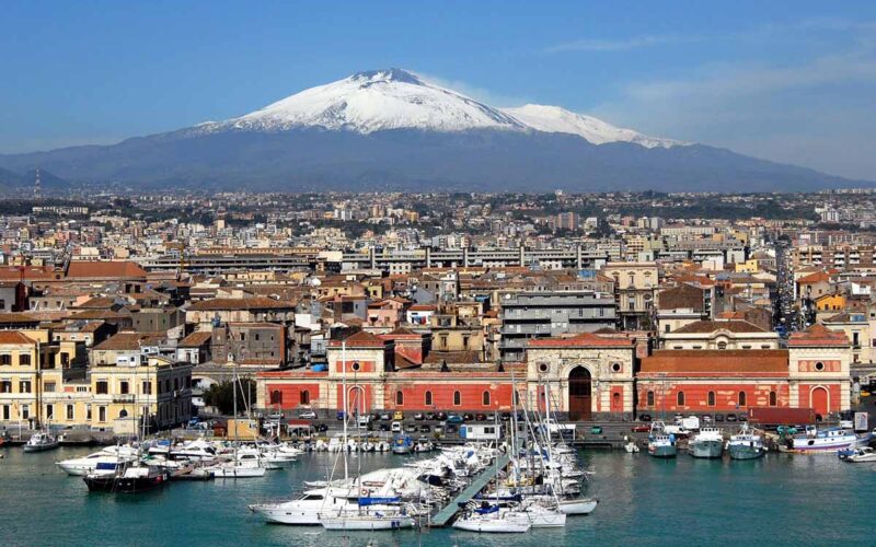 Alla scoperta di Catania: la città, gli abitanti, cosa visitare e mangiare