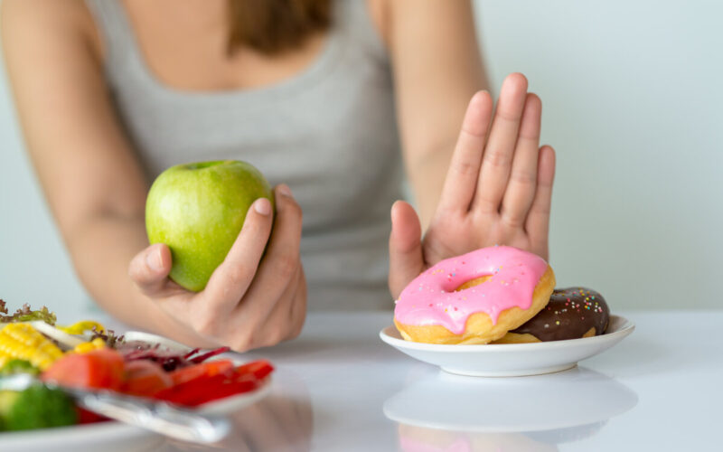 Habitante a tavola: cibo industriale e cibo naturale, quali sono le differenze