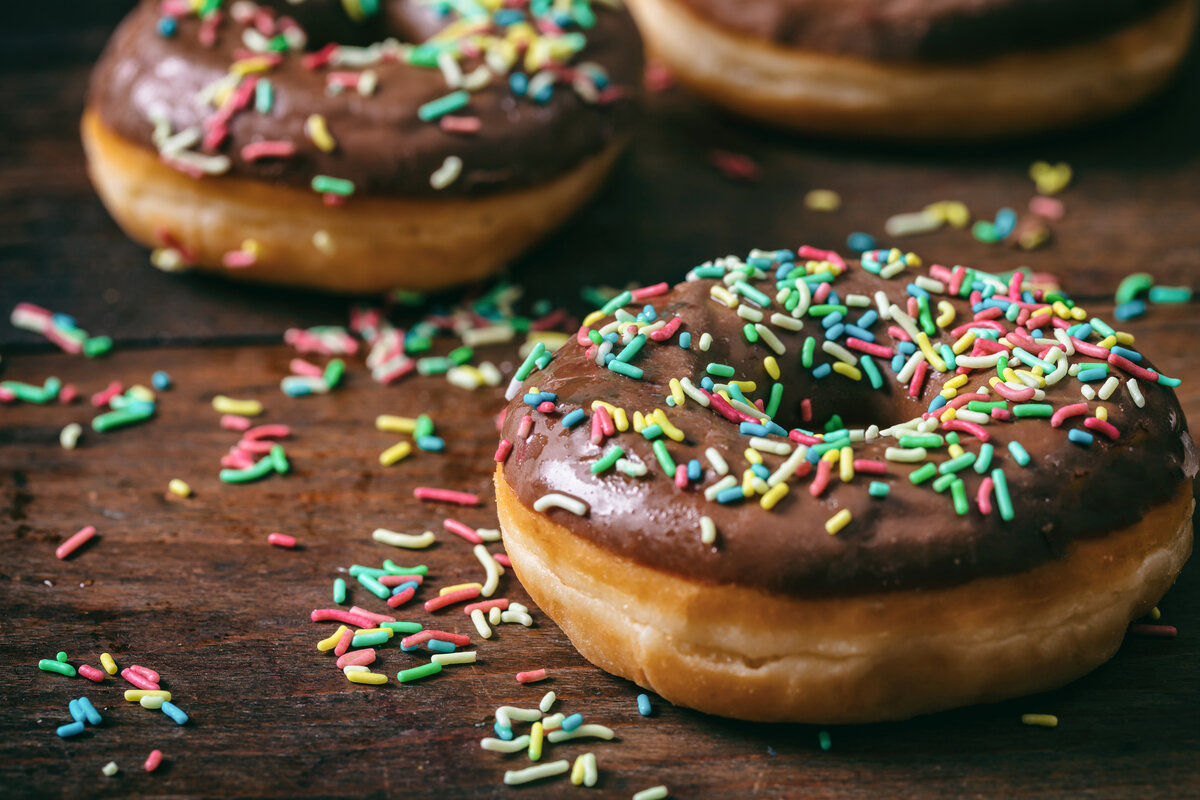 Cibo industriale - ciambelle - donuts