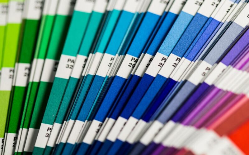 Colori Pantone primavera 2022: i toni pastello saranno i protagonisti