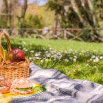 Organizzare un pic nic in giardino|organizzare un pic-nic in casa|Organizzare un pic-nic in giardino|Come organizzare un pic-nic in giardino