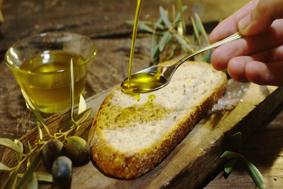 Grassi buoni nella dieta - olio d'oliva