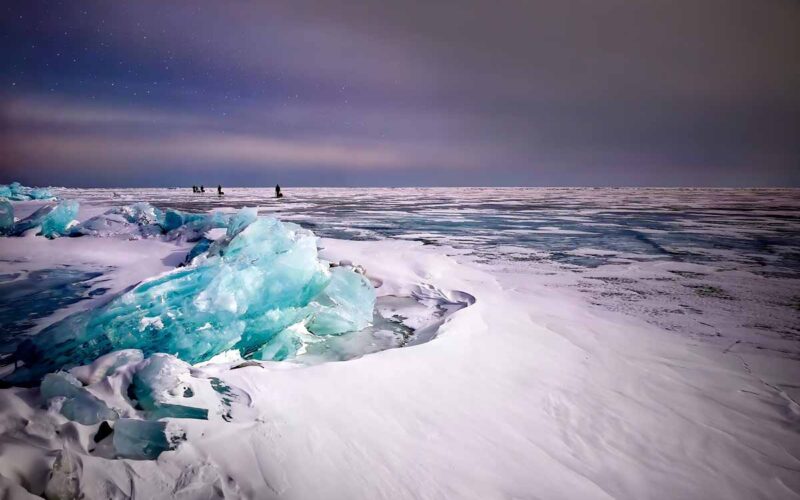 Lago ghiacciato Baikal: una meraviglia della natura