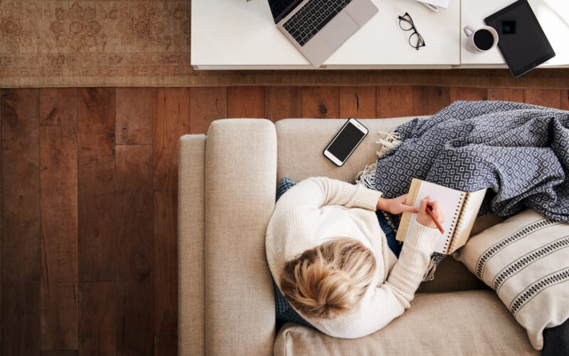 Quali sono le aziende italiane che offrono lavoro da casa?