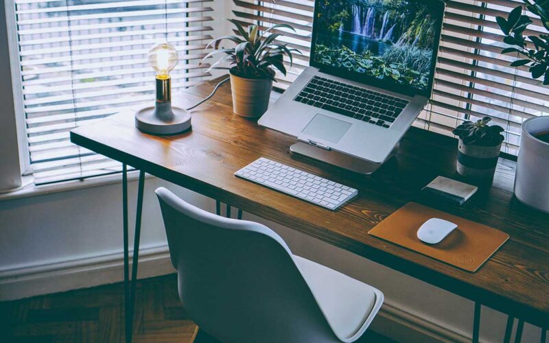 Smart Working: 5 consigli utili per lavorare meglio da casa|||||