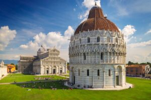 piazza del duomo di pisa