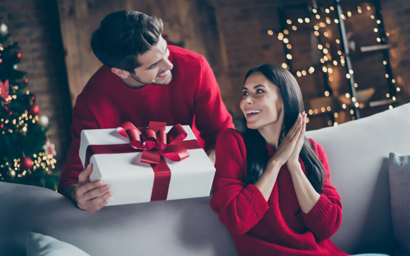 Il regalo di Natale per lei: 7 idee per il regalo perfetto||Regala una stella|Una notte in un igloo|boscolo gift