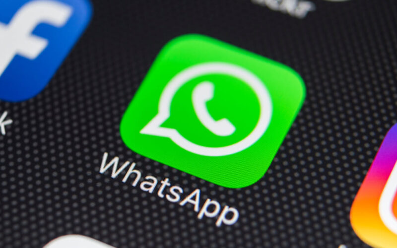 Facebook down insieme a Instagram e WhatsApp