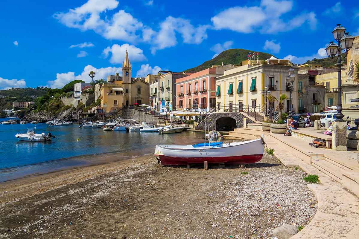 Il borgo di Castelmezzano: l’anfiteatro delle Dolomiti lucane