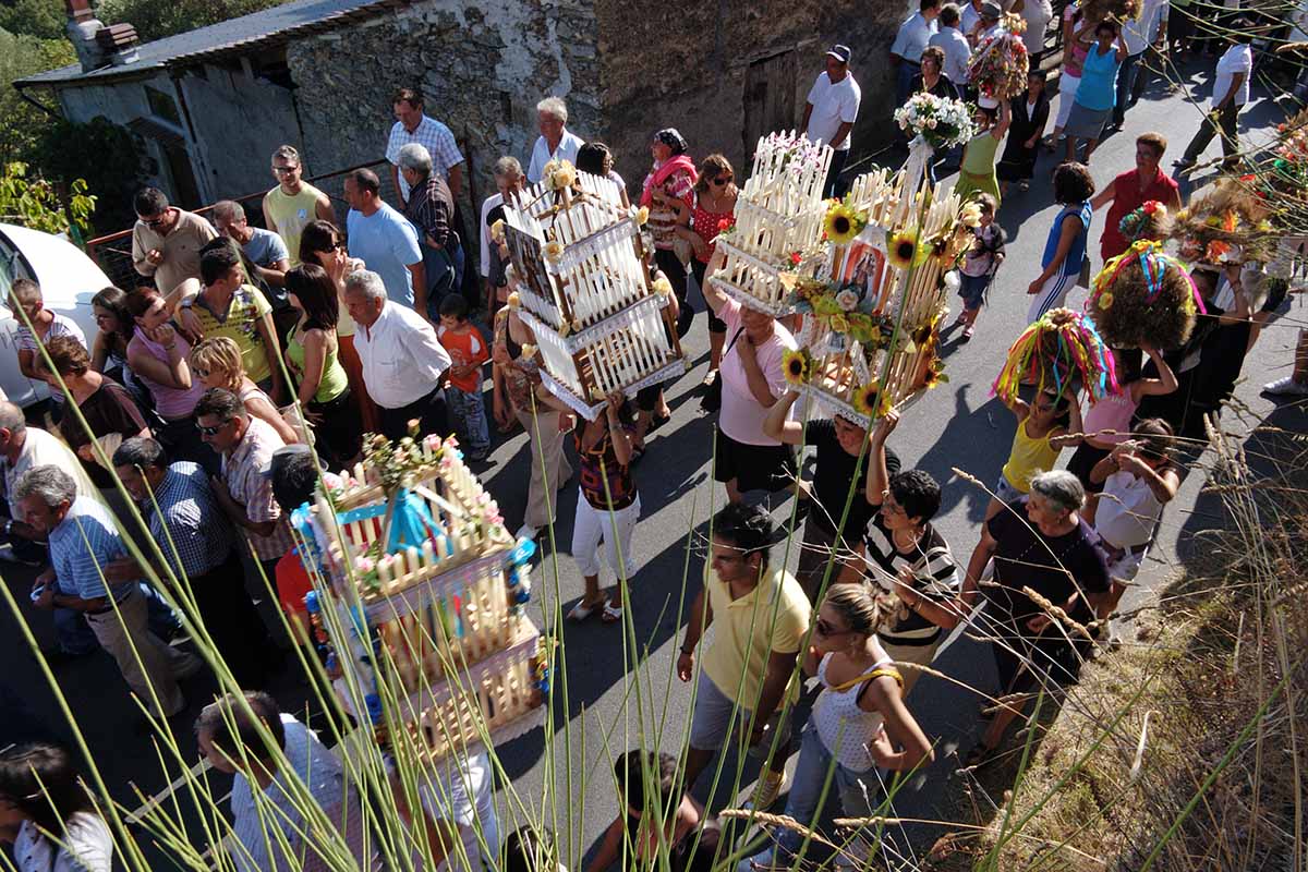 Il borgo di Viggianello: dove fioriscono le ginestre