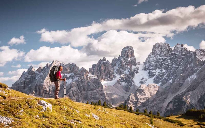 Il sentiero dei fiori, una spettacolare escursione tra le Alpi lombarde