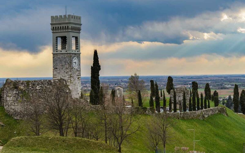 Il borgo di Fagagna: dove passano le cicogne