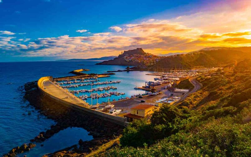 Il borgo di Castelsardo: intreccio mediterraneo