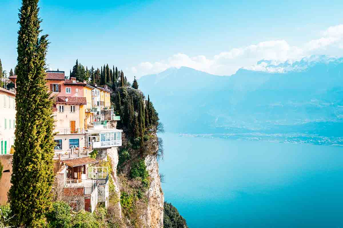 Il borgo di Tremosine sul Garda