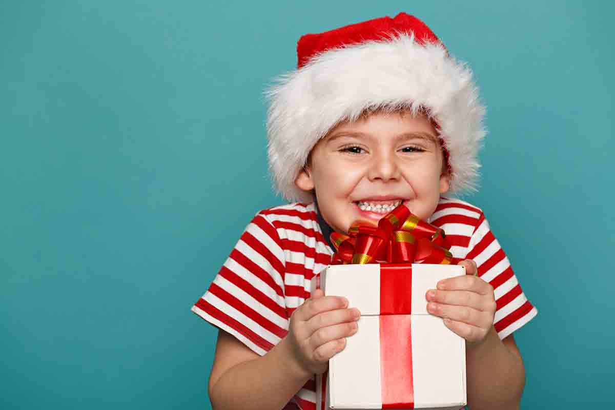 Regali di Natale per bambini: alcuni spunti utili per renderli felici