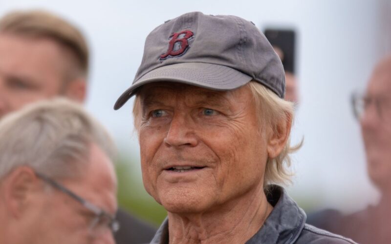 Dove abita Terence Hill? Scopriamo i segreti del celebre attore e il suo legame con l’Italia