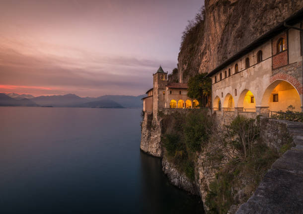 chiesa nella roccia Eremo di Santa Caterina del Sasso