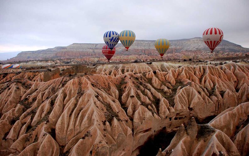 Visitare la Cappadocia in mongolfiera: un’esperienza da sogno