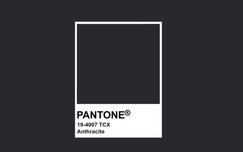 Pantone nero antracite il trionfo del colore grigio dalle sfumature lunari nere